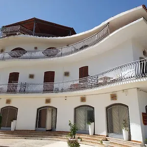 Affittacamere Arenella Beach Rooms ***