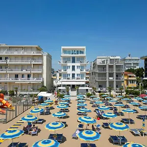 Hotel Boston 3 Stelle Superior Frontemare ***