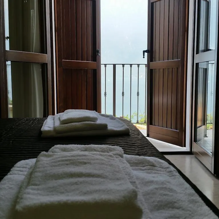 Casa Albergo Sorriso (Adults Only) 利莫内-苏尔加达 3*,