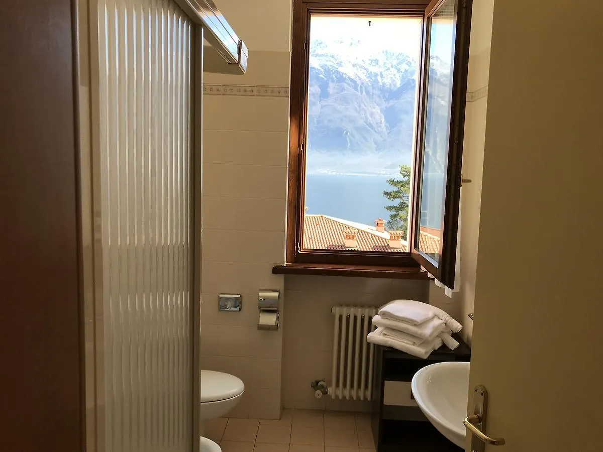 Casa Albergo Sorriso (Adults Only) 利莫内-苏尔加达 意大利